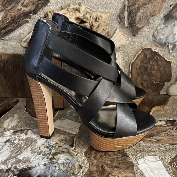 🔥1 day sale🔥 Size 9 high heel sandals - Picture 3 of 8